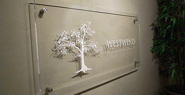 Khắc Laser Kim Loại - Phi Kim Tại Đồng Nai - Biên Hòa - Long Thành - Nhơn Trạch 9 khắc bảng tên mica