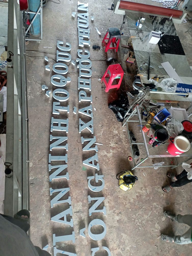 Chữ inox Xuân Lộc