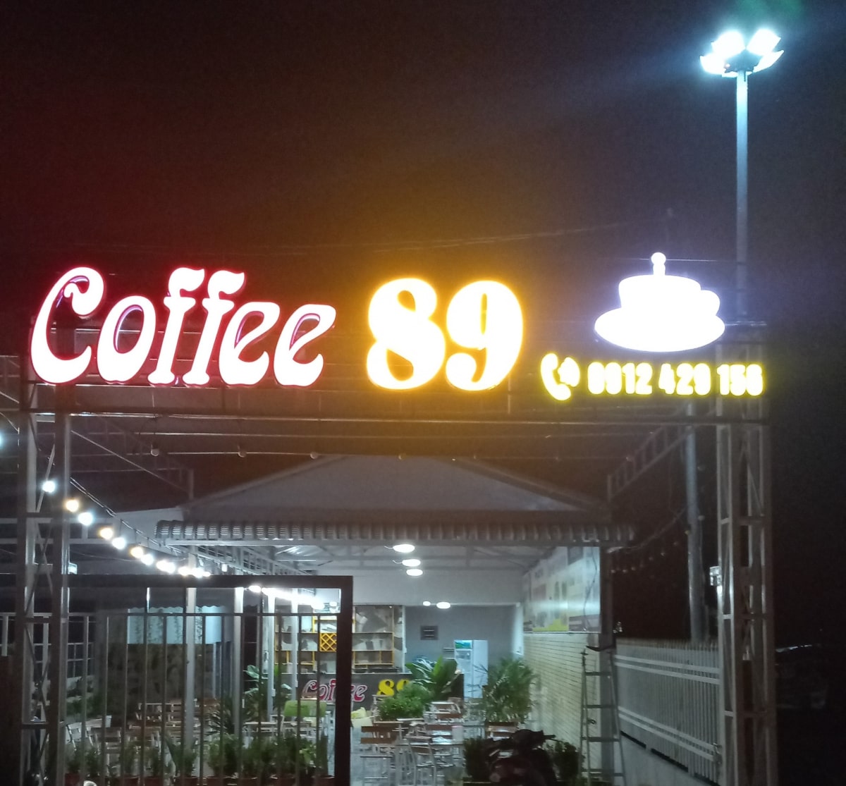 Làm Bảng Hiệu Quảng Cáo - Nguyễn Gia Phát 15 chữ mica đèn led