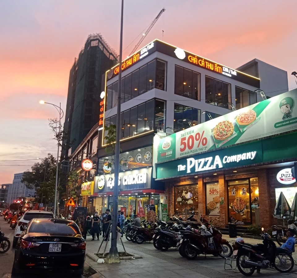 Làm bảng hiệu quảng cáo tại Nhơn Trạch và lợi ích khi làm biển quảng cáo 3 Quảng cáo nhơn trạch