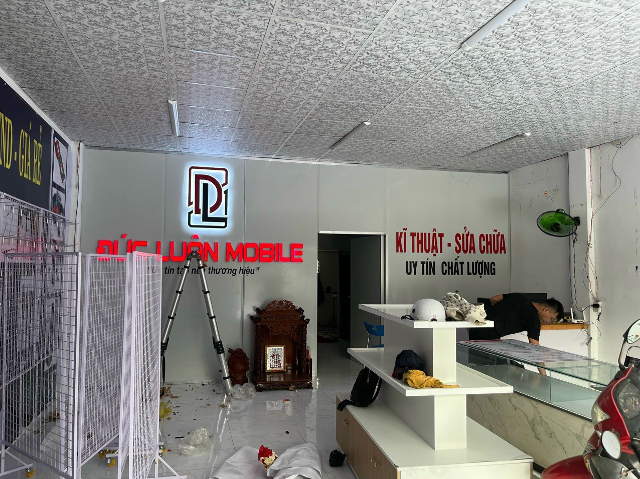 Thi Công Bảng Hiệu Đẹp Giá Rẻ Tại Thống Nhất